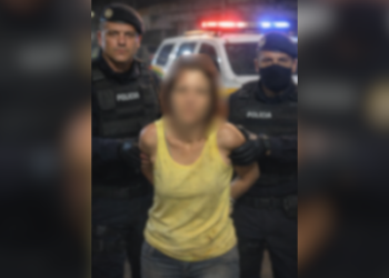 MULHER COM MANDADO DE PRISÃO EM ABERTO É DETIDA PELA PM EM PORTO VELHO