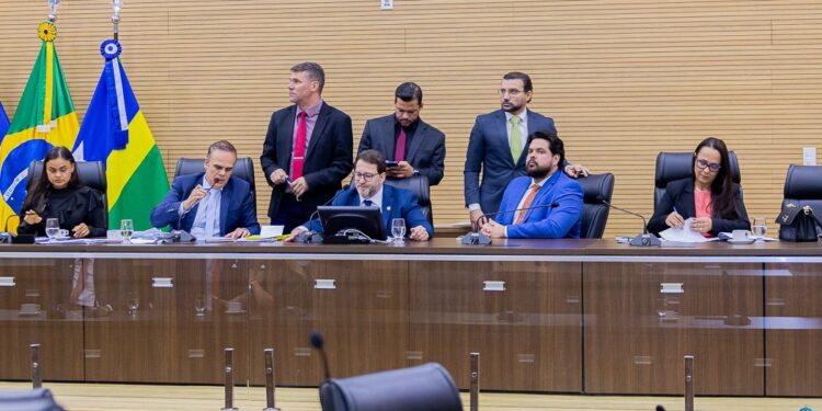 Alero aprova projetos que viabilizam reestruturação da carreira da Polícia Civil