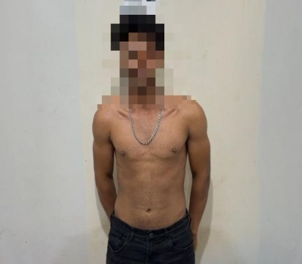 POLÍCIA MILITAR PRENDE RAPAZ QUE PULOU MURO E TENTOU BEIJAR ADOLESCENTE