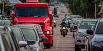 Proprietários de veículos com placa final 1, 2 ou 3 devem atualizar Licenciamento Anual até 31 de março