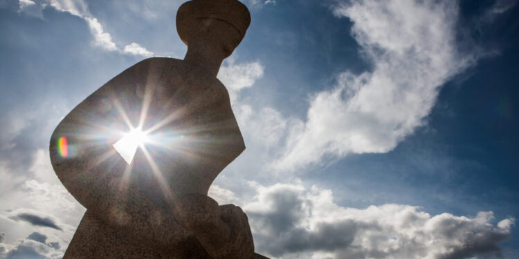 STF vai decidir se constrangimento da vítima em audiência de processo por estupro pode anular provas