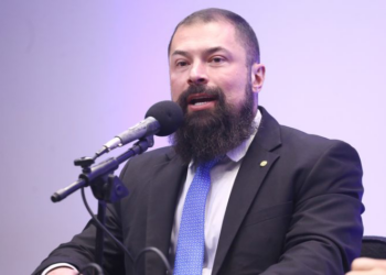 Comissão aprova porte de arma para atiradores com mais de um ano de registro