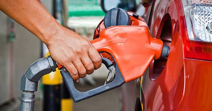 Gasolina dispara em Porto Velho: valor sobe para R$ 7,39 e consumidores questionam aumento “sem motivo aparente”