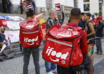 Comissão pode votar regulamentação do trabalho por aplicativo; conheça a proposta