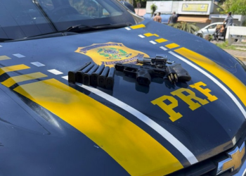 PRF prende indivíduo portando duas armas de fogo na Dutra