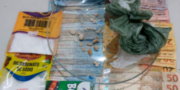 OURO PRETO DO OESTE – PM DESARTICULA MAIS UM PONTO DE TRÁFICO E APREENDE DROGAS