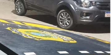 PRF recupera veículo com registro de roubo durante fiscalização em Feira de Santana (BA)