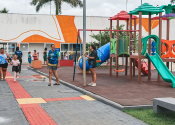 Praça CEU revitalizada volta a reunir famílias