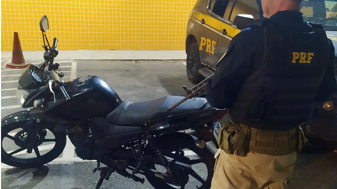 No Rio de Janeiro, PRF apreende motocicleta adulterada