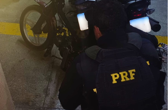 PRF recupera em Ceará-Mirim ciclomotor roubado em Natal/RN