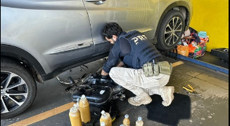 PRF apreende 18 kg de cocaína escondida em tanque de combustível na BR-153