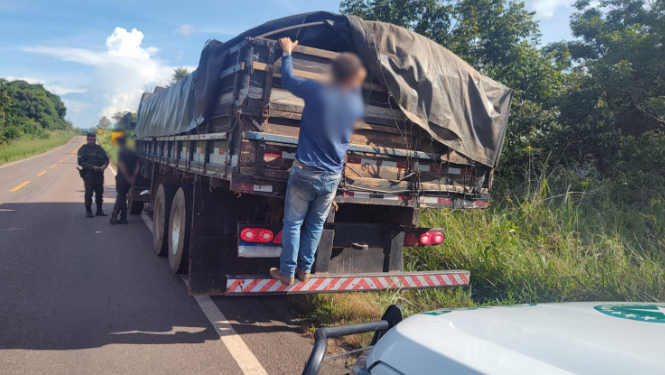 Batalhão de Polícia Ambiental apreende madeira ilegal durante fiscalização em Vilhena