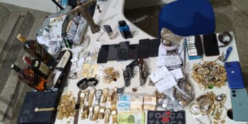 PM desvenda sequestro iniciado em Ariquemes, resgata vítimas em Porto Velho e recupera bens roubados