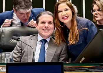 Chega de Isolamento: Projeto de lei da deputada Cristiane Lopes que amplia voos e reduz os preços das passagens tem o requerimento de urgência aprovado na Câmara