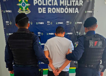 POLÍCIA MILITAR PRENDE SUSPEITO DE VIOLÊNCIA DOMÉSTICA