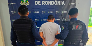 POLÍCIA MILITAR PRENDE SUSPEITO DE VIOLÊNCIA DOMÉSTICA