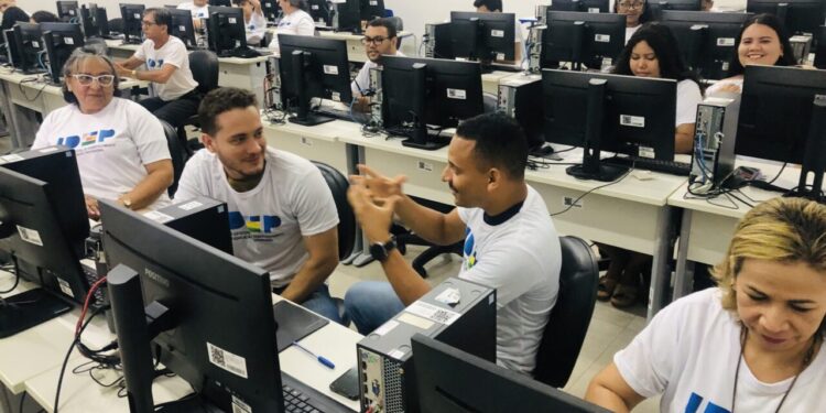 Inscrições para curso profissionalizante remoto de Auxiliar Administrativo estão abertas até dia 13, no Vale do Guaporé