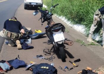 Quase 6 quilos de cocaína são encontrados dentro de tanque de moto no Oeste