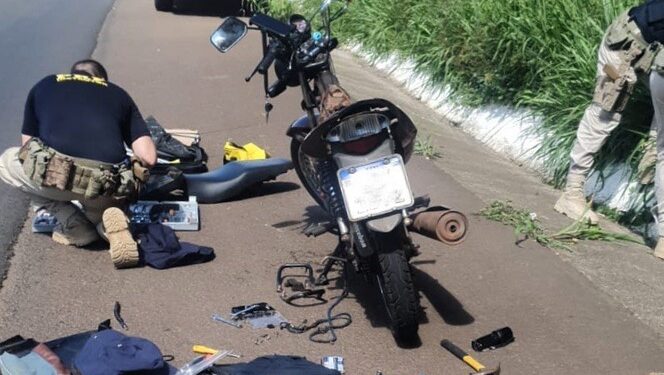 Quase 6 quilos de cocaína são encontrados dentro de tanque de moto no Oeste