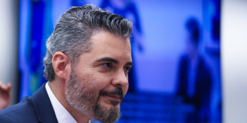 Thiago Flores propõe organização da rede neurológica no SUS