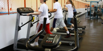 Comissão aprova restrição para homens condenados por agredir mulheres