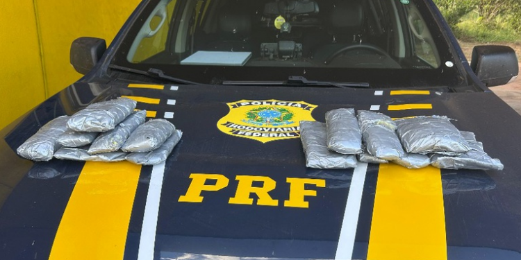 PRF prende mulheres com cocaína presa junto ao corpo em Água Clara (MS)
