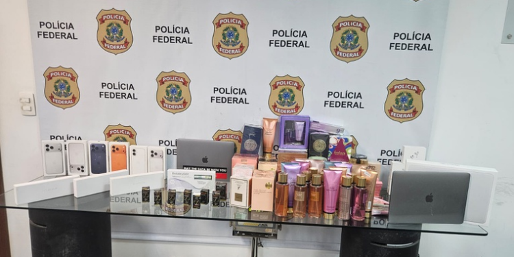 PF prende mulher por descaminho de mercadorias no Aeroporto do Galeão