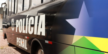 Governo de RO amplia estrutura e atuação da Polícia Penal do estado com entrega de micro-ônibus, em Porto Velho
