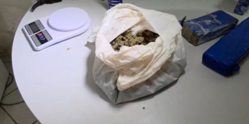 PRF apreende mais de 5,5 kg de droga e prende trio após acompanhamento tático em Mossoró/RN