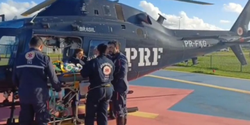Bebê é transportado de helicóptero após sofrer parada cardiorrespiratória no Grande Recife