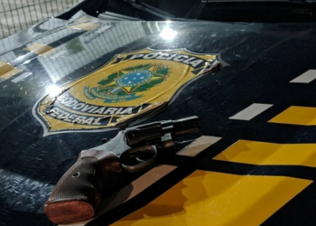PRF detém condutor alcoolizado e com arma de fogo em Nossa Senhora do Socorro