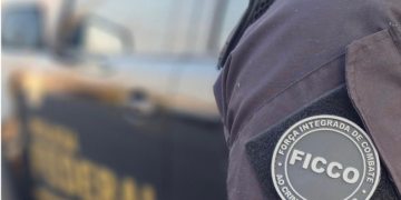 FICCO/AM apreende 2,5 toneladas de drogas e armamentos