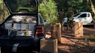 PF e BPFron apreendem cigarros contrabandeados em porto clandestino