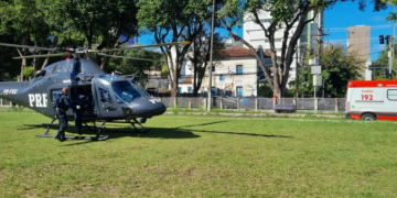 Idosa com quadro cardiológico grave é transferida de helicóptero de Palmares para Recife