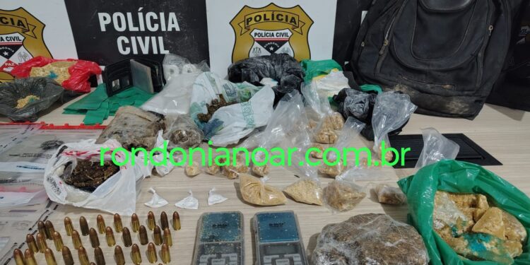 DENARC prende grupo suspeito de comandar o tráfico na Rua Lageado, no bairro Costa e Silva