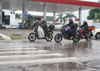 Obras de macrodrenagem buscam solução para problema histórico
