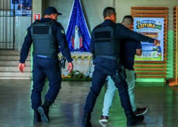 Advogado dono da arma usada em ataque em escola presta depoimento e é liberado