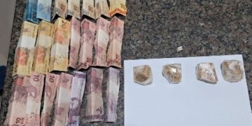MULHER É PRESA POR SUSPEITA DE TRÁFICO DE DROGAS EM BAR DE CACOAL