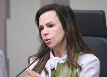 Comissão deve votar MP do reajuste do piso dos professores na próxima semana