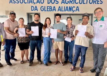 Cristiane Lopes participa da entrega de CCUs e consolida liderança na regularização fundiária em Rondônia