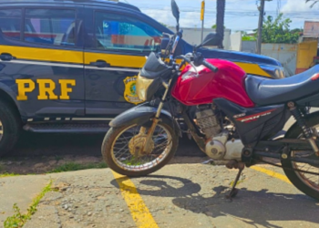 PRF recupera duas motocicletas roubadas durante fiscalizações na BR-316 em Timon (MA)