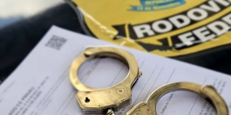 PRF prende suspeito de homicídio na Região Metropolitana do Rio