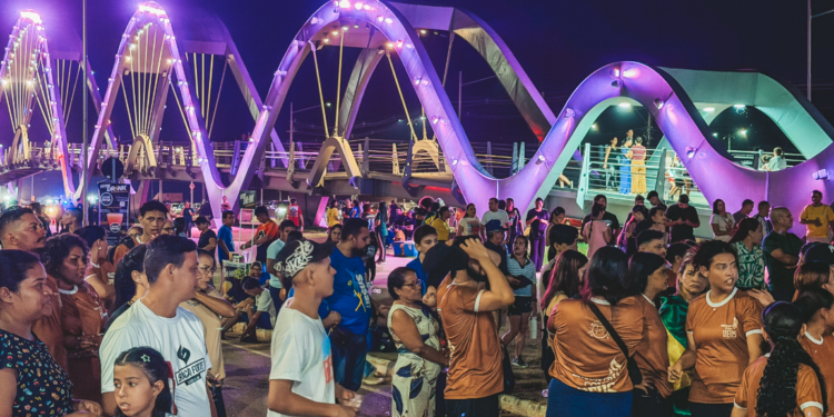 Pré-Marcha para Jesus reúne milhares de fiéis na capital