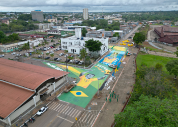 Espírito da Copa do Mundo transforma o coração do comércio no centro da capital