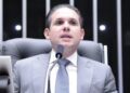 Motta condiciona votação sobre combustíveis à retirada de urgência de projeto da redução de jornada
