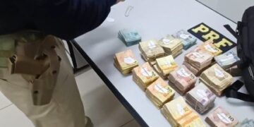 PRF intensifica combate à lavagem de dinheiro e apreende mais de R$ 73 mil em espécie na Via Dutra
