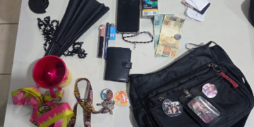 PM RECUPERA BENS ROUBADOS E DETÉM DOIS SUSPEITOS