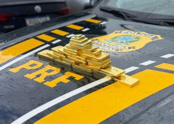 PRF apreende ouro ilegal avaliado em cerca de R$ 10 milhões em Rorainópolis/RR