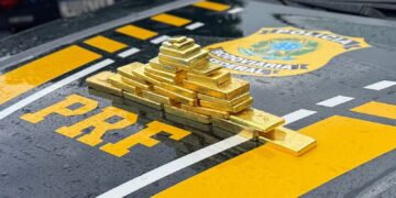 PRF apreende ouro ilegal avaliado em cerca de R$ 10 milhões em Rorainópolis/RR
