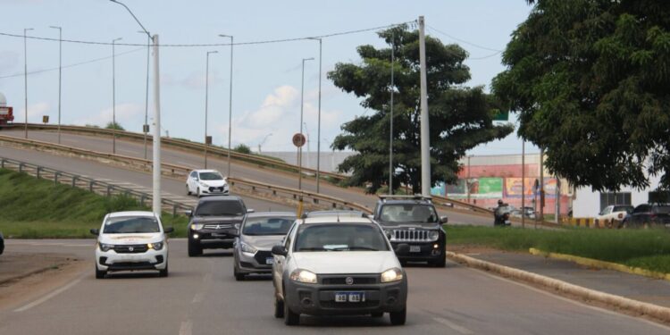 Prazo de regularização anual para veículos com placa final 6 termina no dia 30 de junho